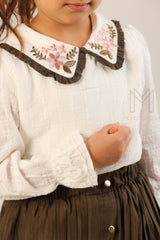 طقم تنورة كاكي مكون من قطعتين للبنات