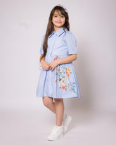 Robe bleu ciel pour fille