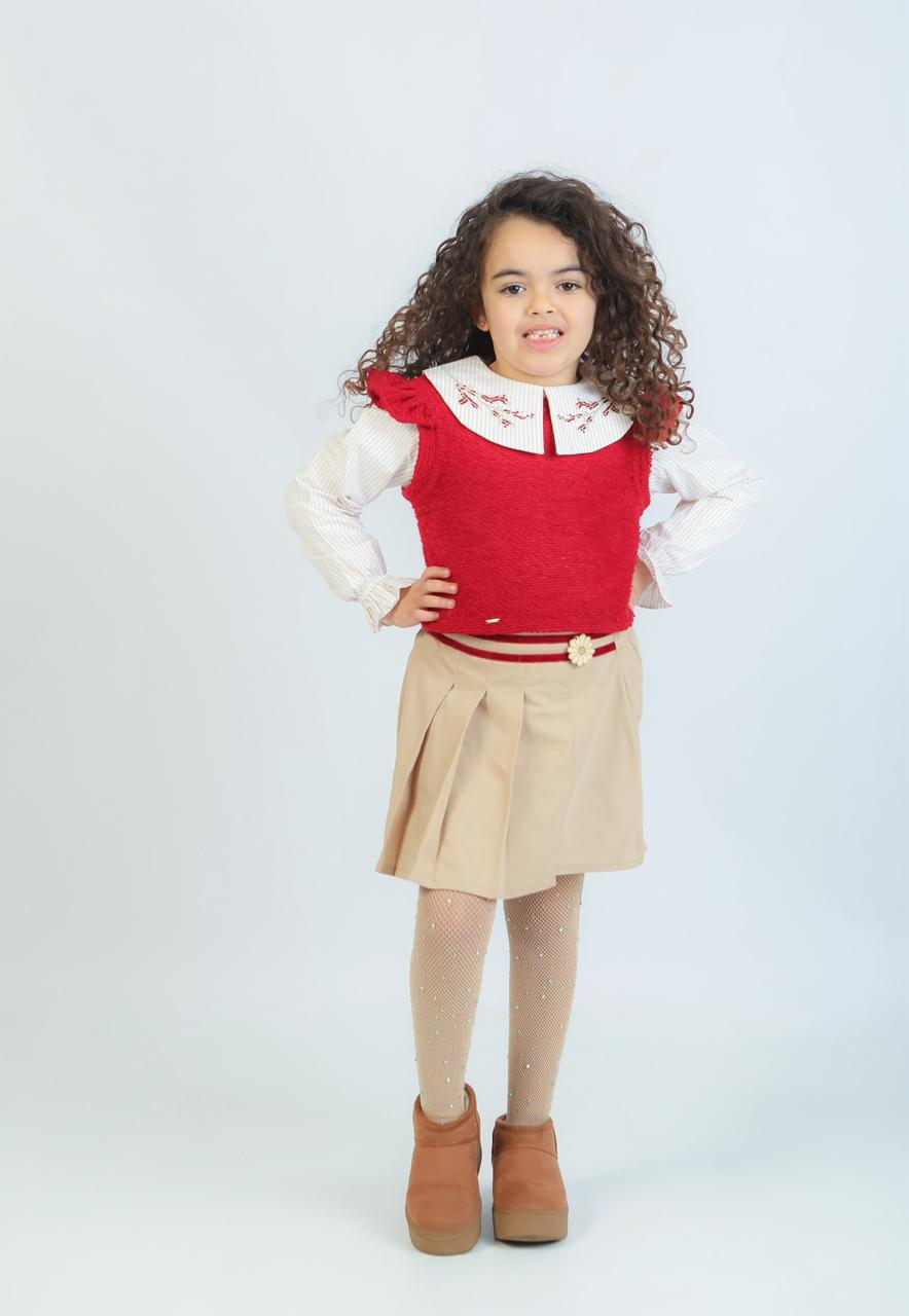 طقم فتاة أحمر وبيج